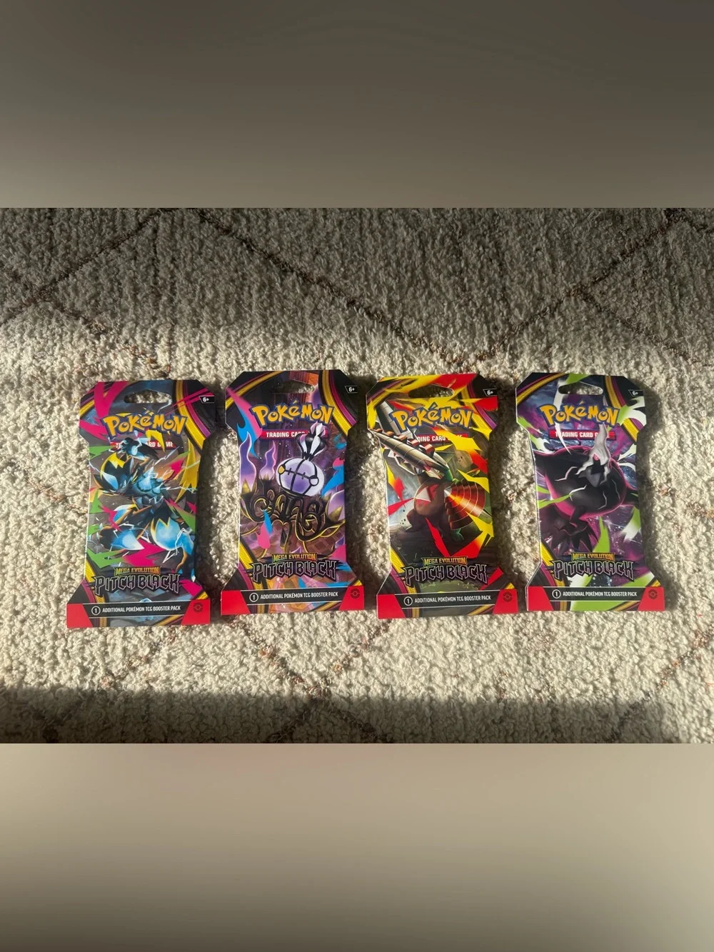 Pokemon TCG Mega Evolution Pitch Black Complete Artwork Set 4 Sleeved Booster
